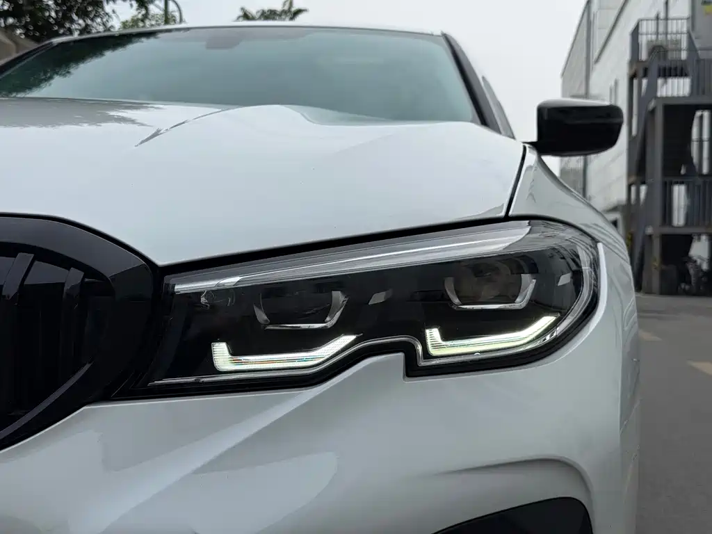 BMW 3 Series — миниатюра 19