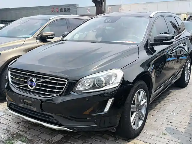 VOLVO  XC60 2016