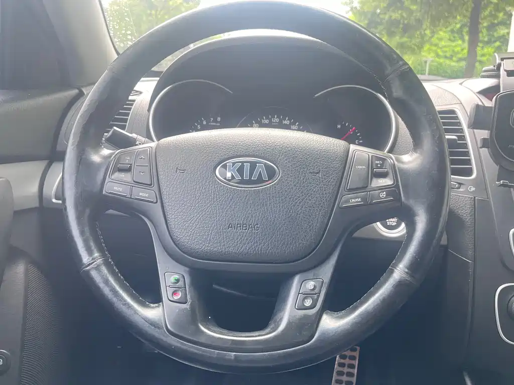 Kia Sorento — миниатюра 12