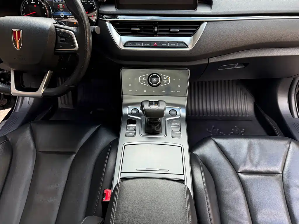 Hongqi Hongqi H5 — миниатюра 11