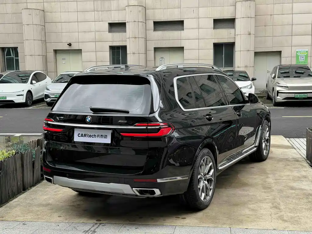 BMW X7 — миниатюра 4