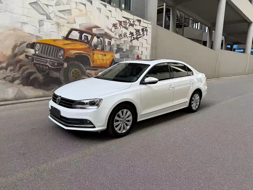 Volkswagen Sagitar 2015