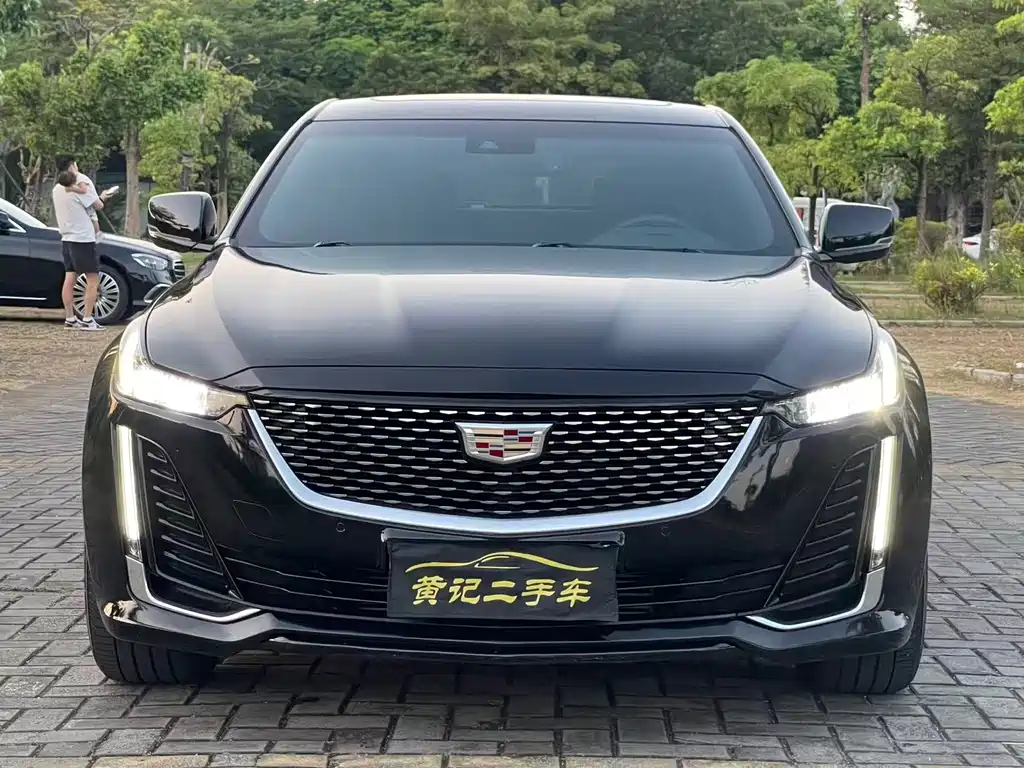 Cadillac CT5 — миниатюра 2