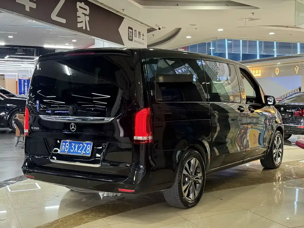 Mercedes-Benz V-Class — миниатюра 9