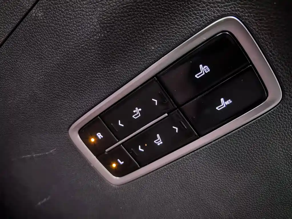 Buick Century — миниатюра 8