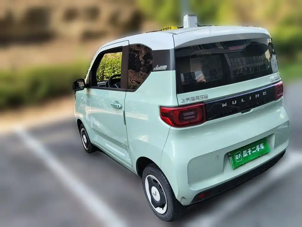 Wuling MINIEV — миниатюра 4