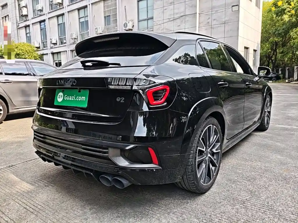Lynk & Co 02 Hatchback — миниатюра 7