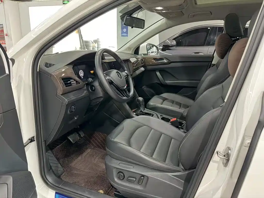 Volkswagen Tharu — миниатюра 4