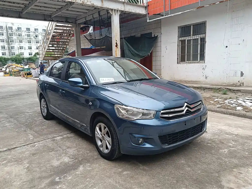 Citroen Elysee — миниатюра 3