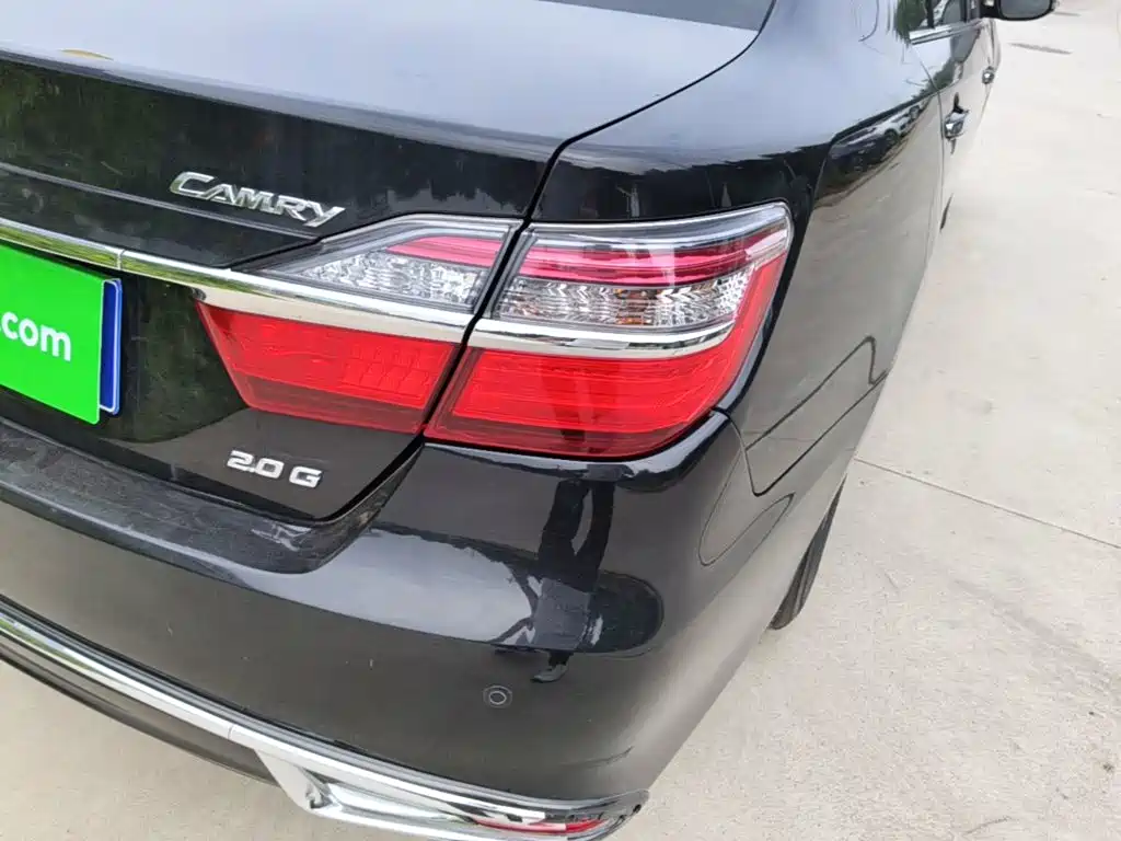 Toyota Camry — миниатюра 8