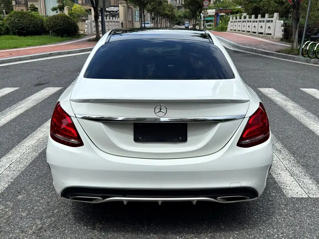 Mercedes-Benz C-Class — миниатюра 5