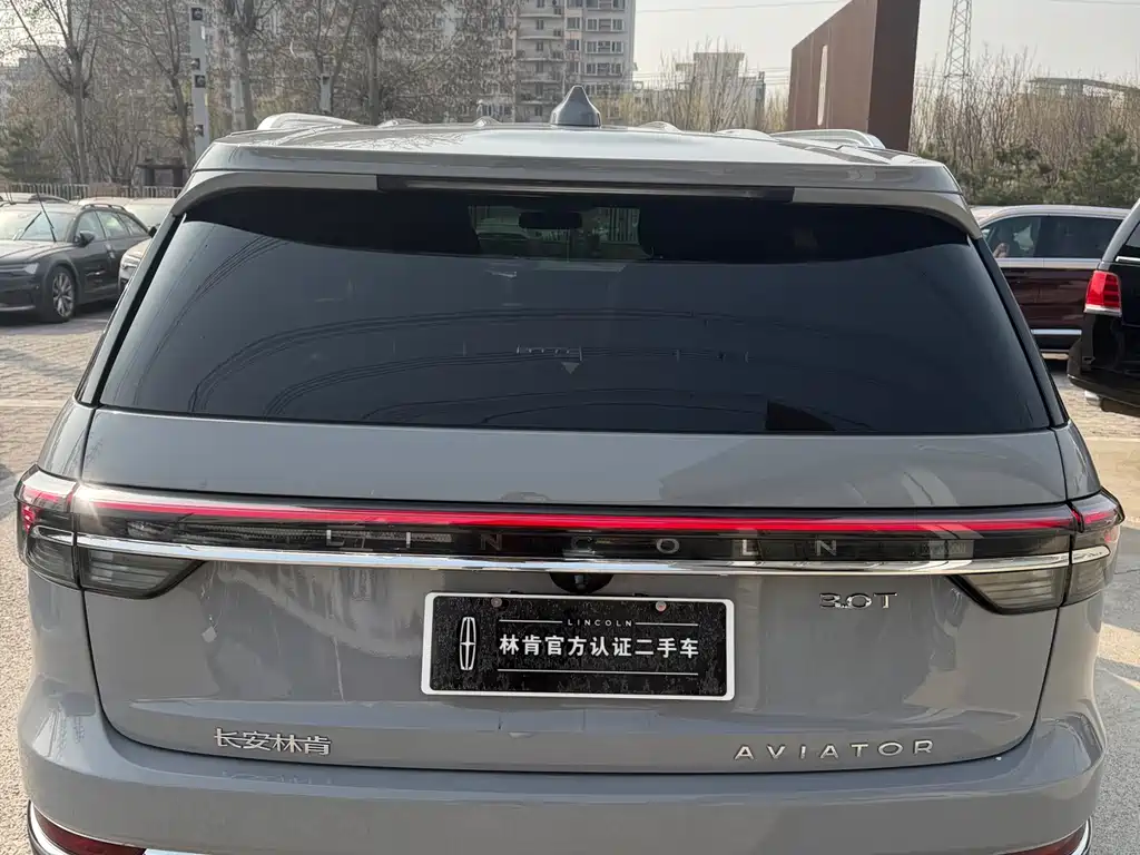 Lincoln Aviator 2024 3.0T V6 мест