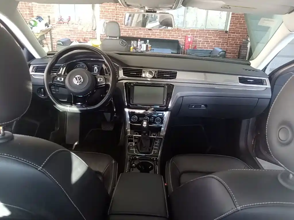 Volkswagen Passat — миниатюра 10