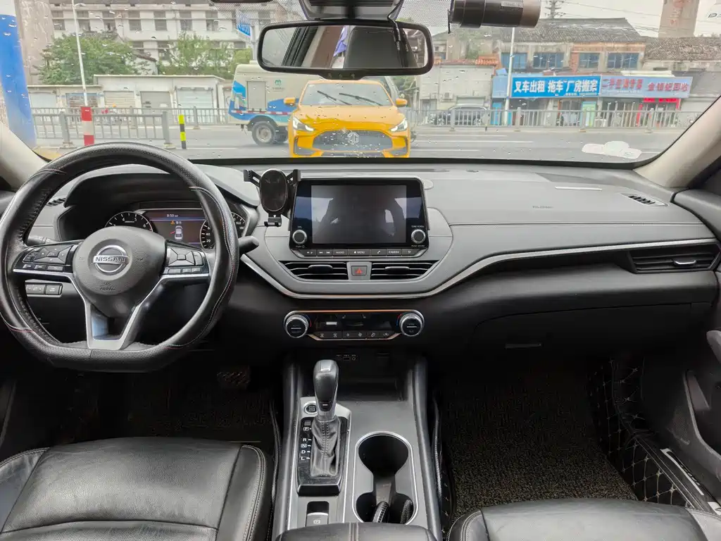 Nissan Teana — миниатюра 9