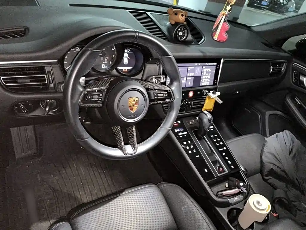 Porsche Macan — миниатюра 10