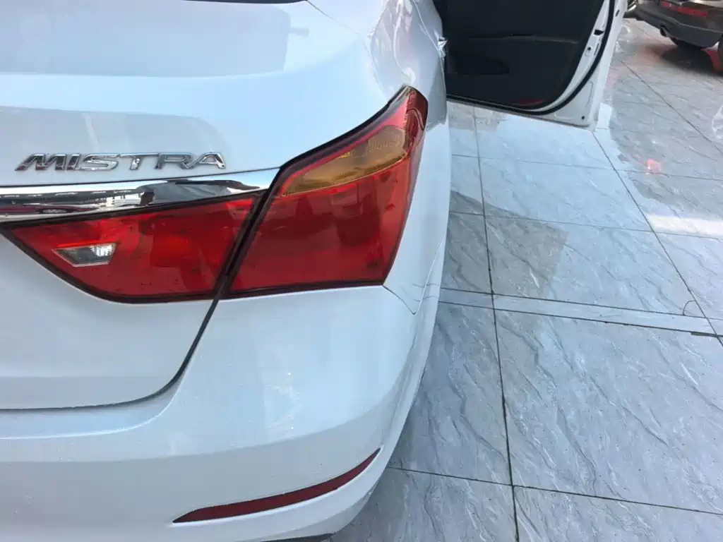 Hyundai Mistra — миниатюра 8