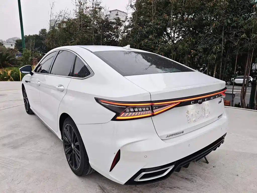CHERY ARRIZO 8