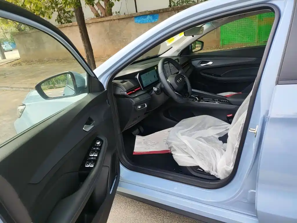 Geely Binrui — миниатюра 16