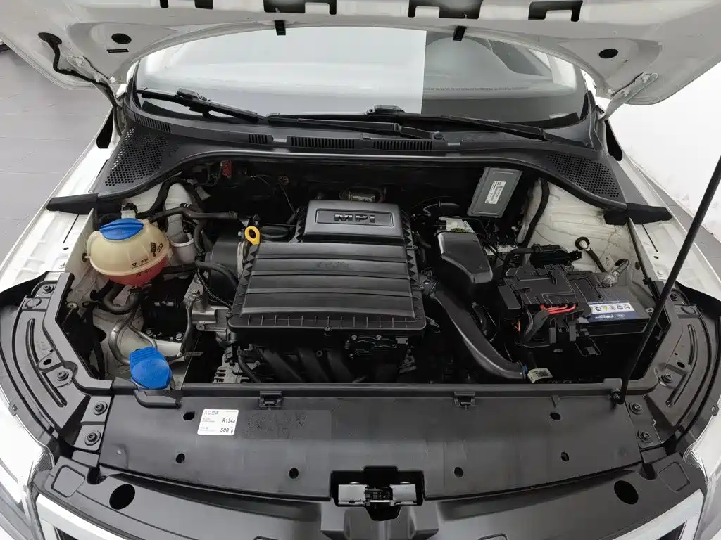 Skoda Rapid Spaceback — миниатюра 6