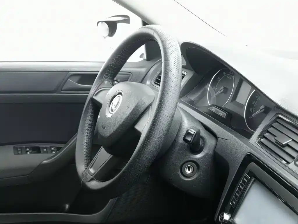 Skoda Rapid Spaceback — миниатюра 22