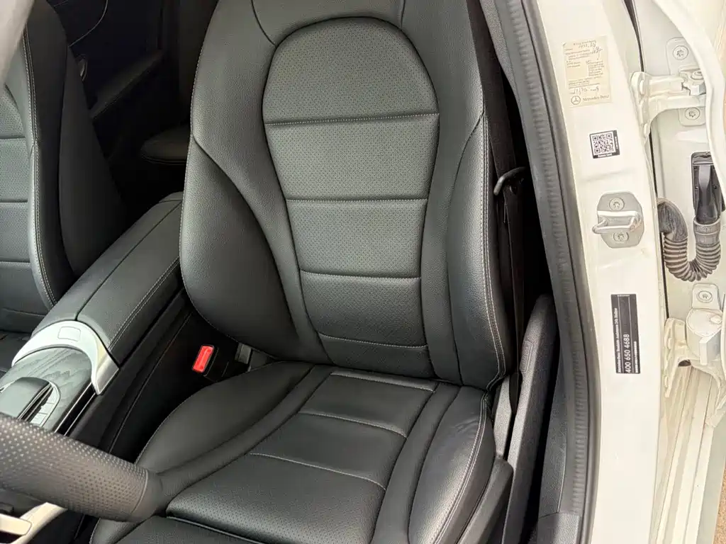 Mercedes-Benz C-Class — миниатюра 7