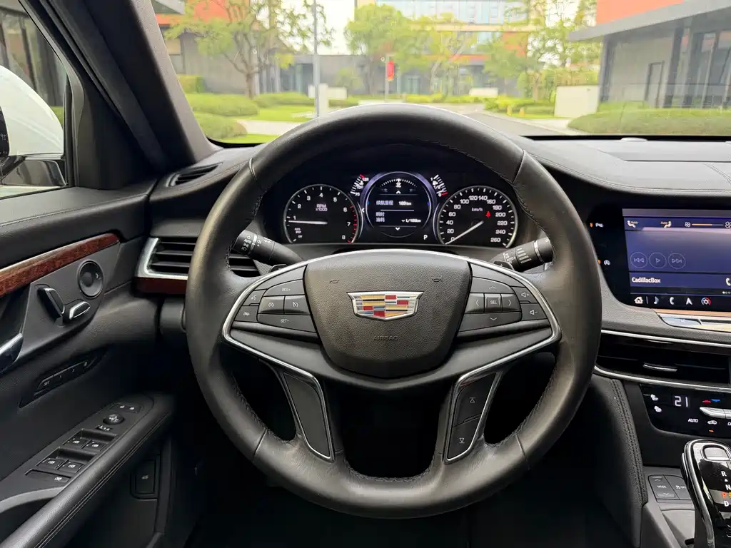 Cadillac CT6 — миниатюра 14