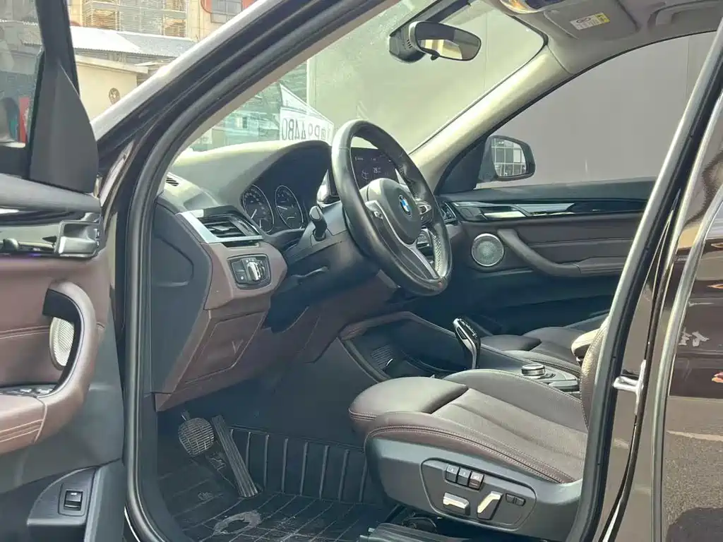 BMW X1 — миниатюра 4