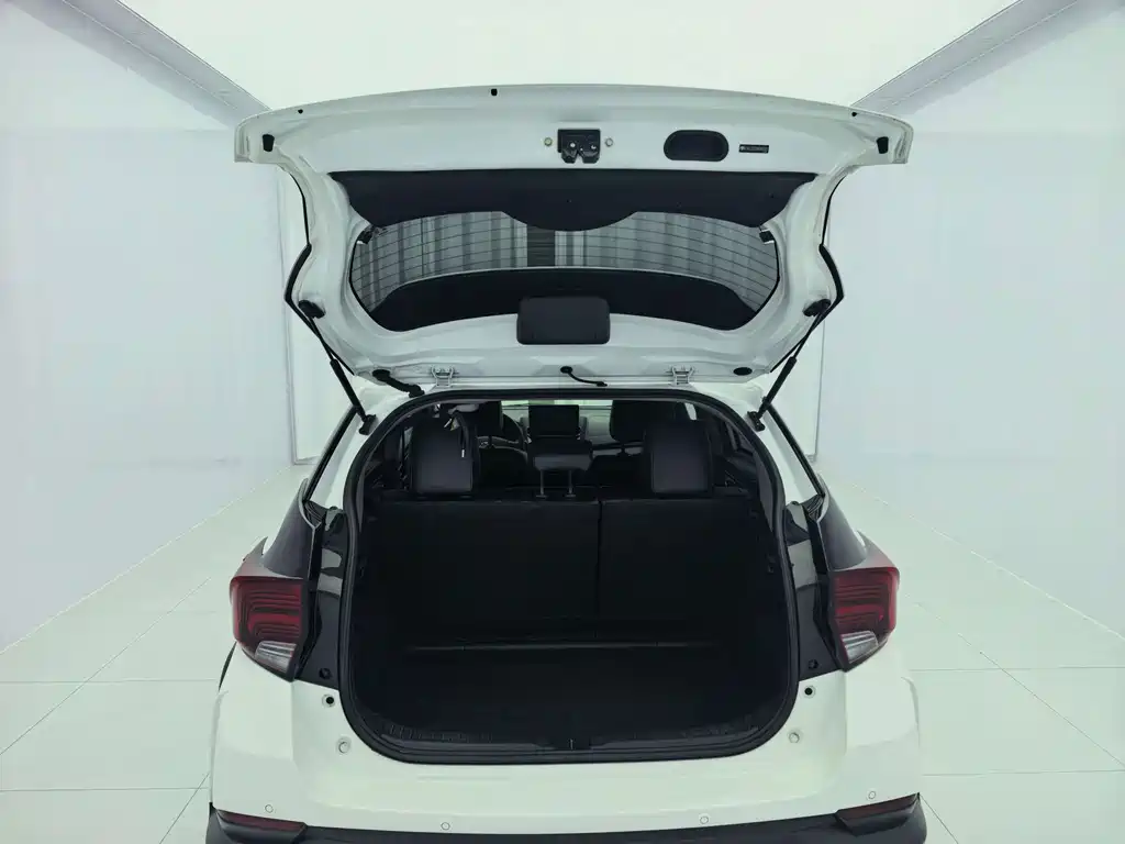 Toyota Yaris L — миниатюра 18