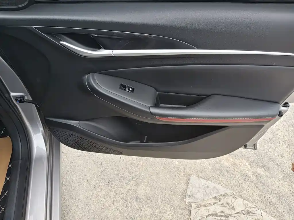 Changan Eado — миниатюра 10