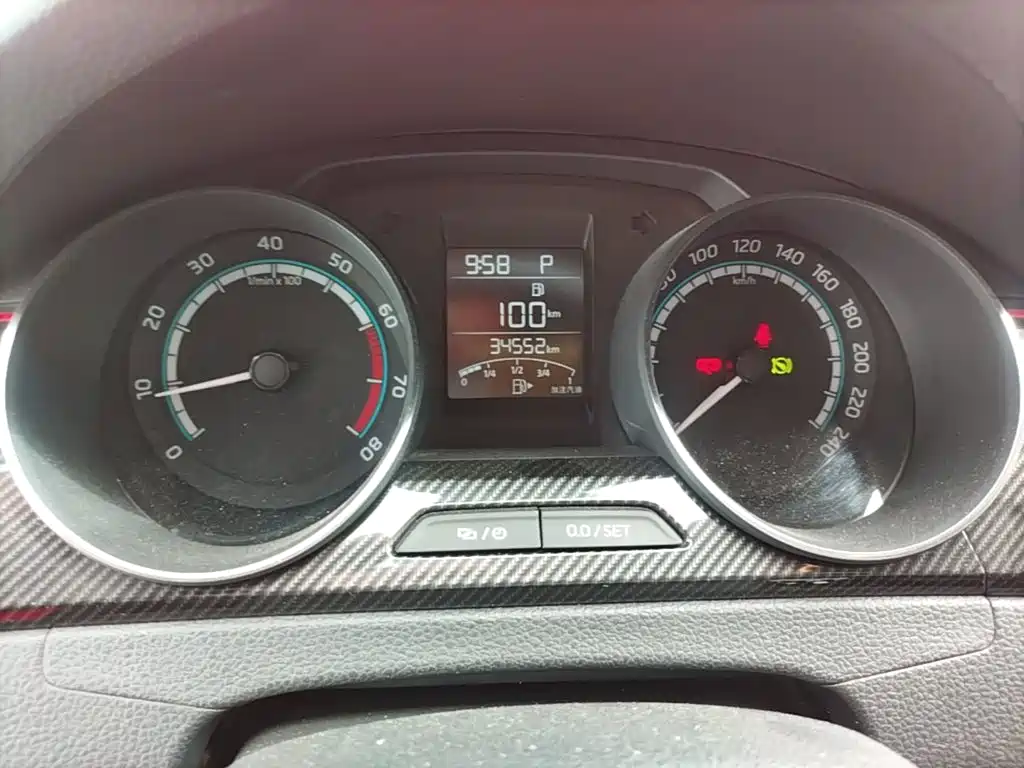 Skoda Rapid Spaceback — миниатюра 12