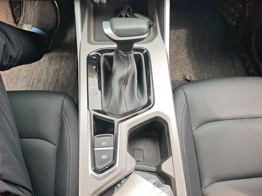 Geely Emgrand — миниатюра 14