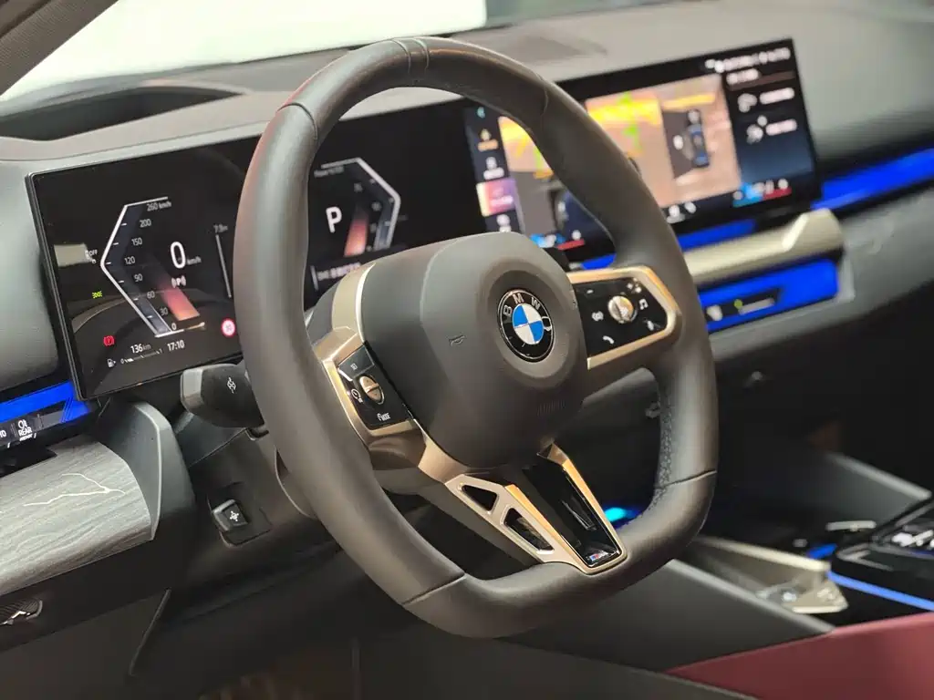 BMW 5 Series — миниатюра 7