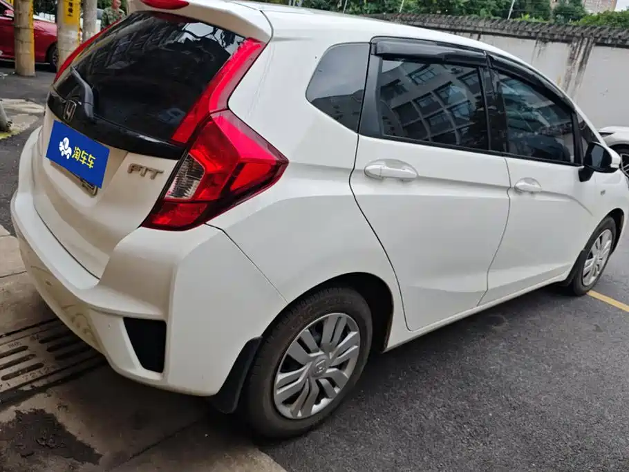 Honda Fit — миниатюра 3
