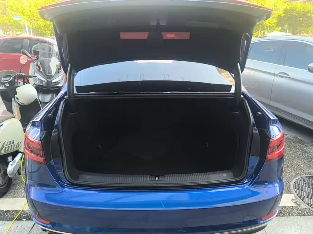 Audi A4L — миниатюра 19