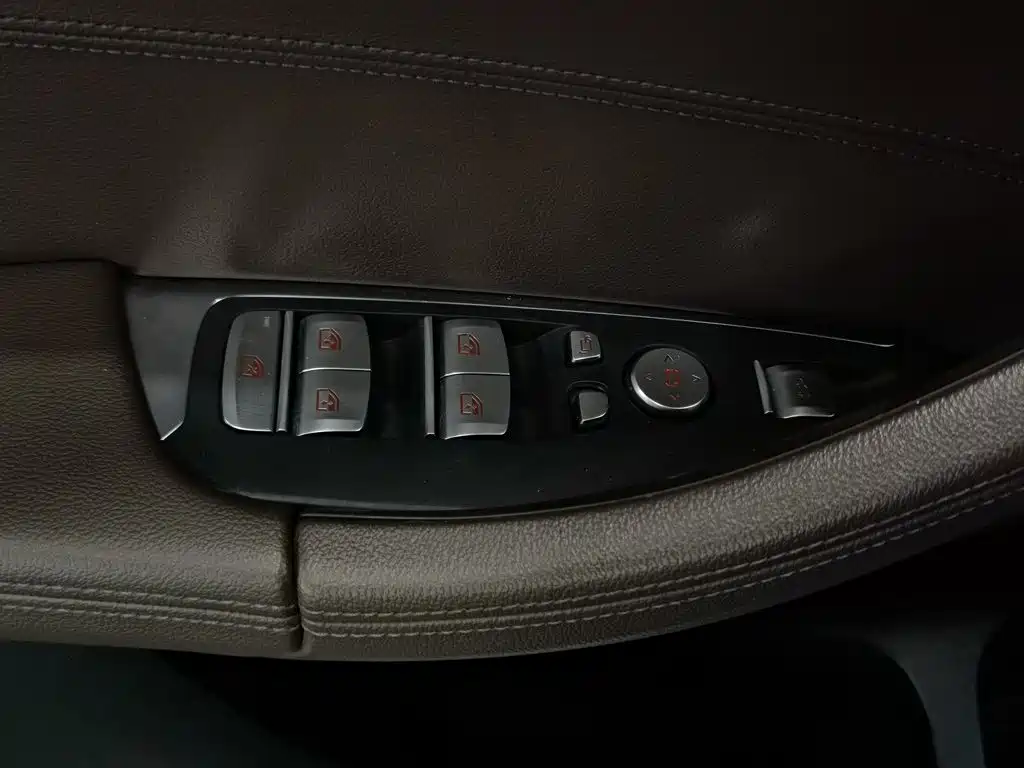 BMW X3 — миниатюра 9