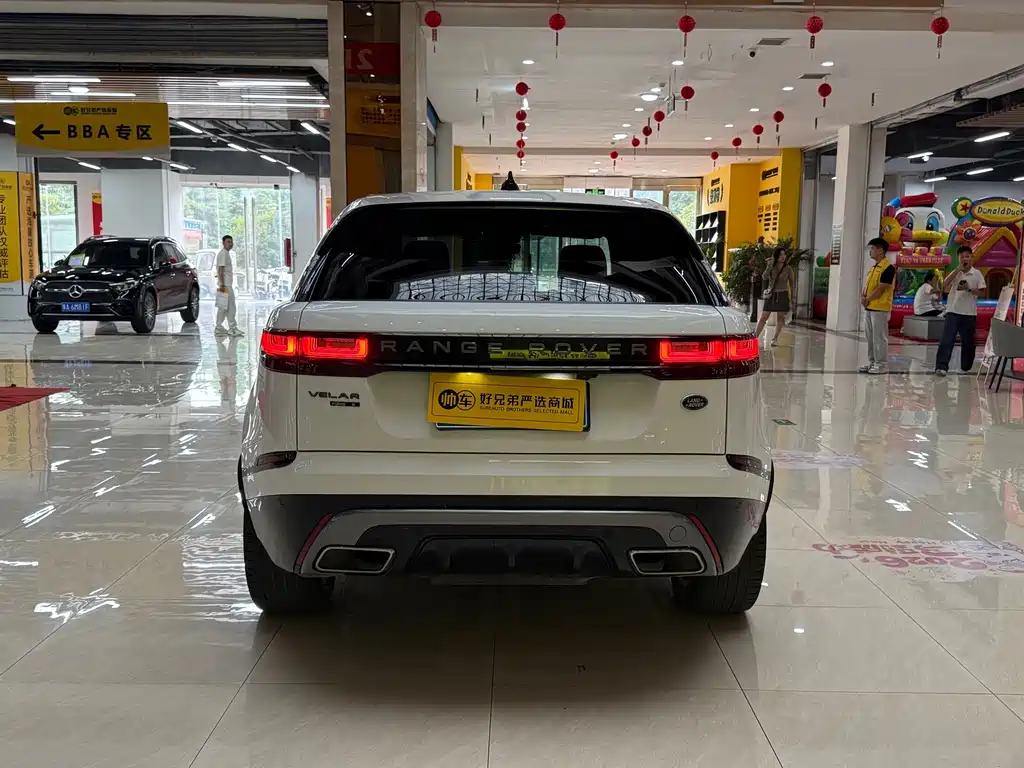 Land Rover Velar — миниатюра 11
