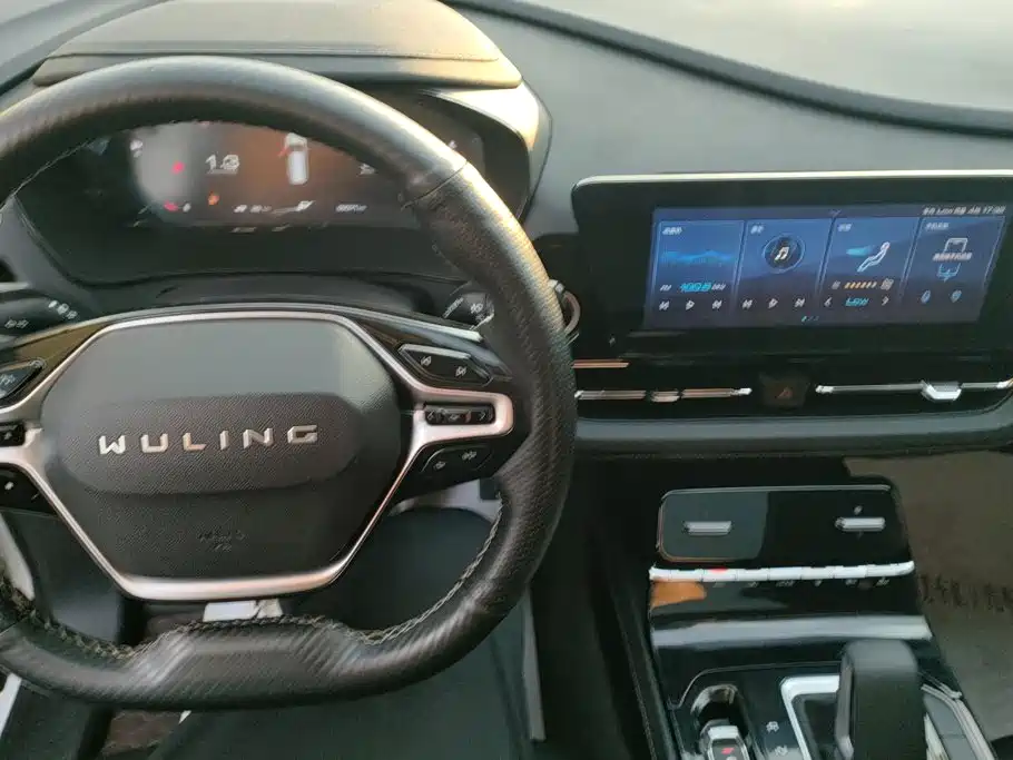 Wuling Victory — миниатюра 12
