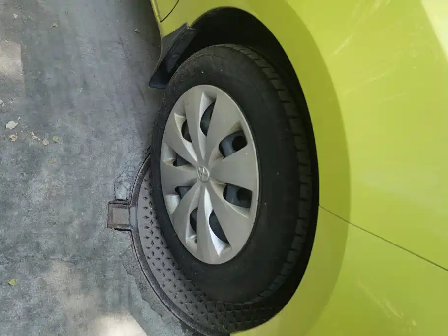 Toyota Yaris L — миниатюра 6
