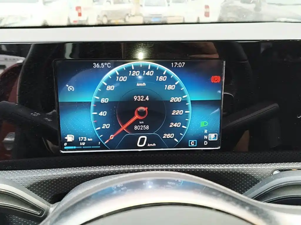 Mercedes-Benz A-Class — миниатюра 12