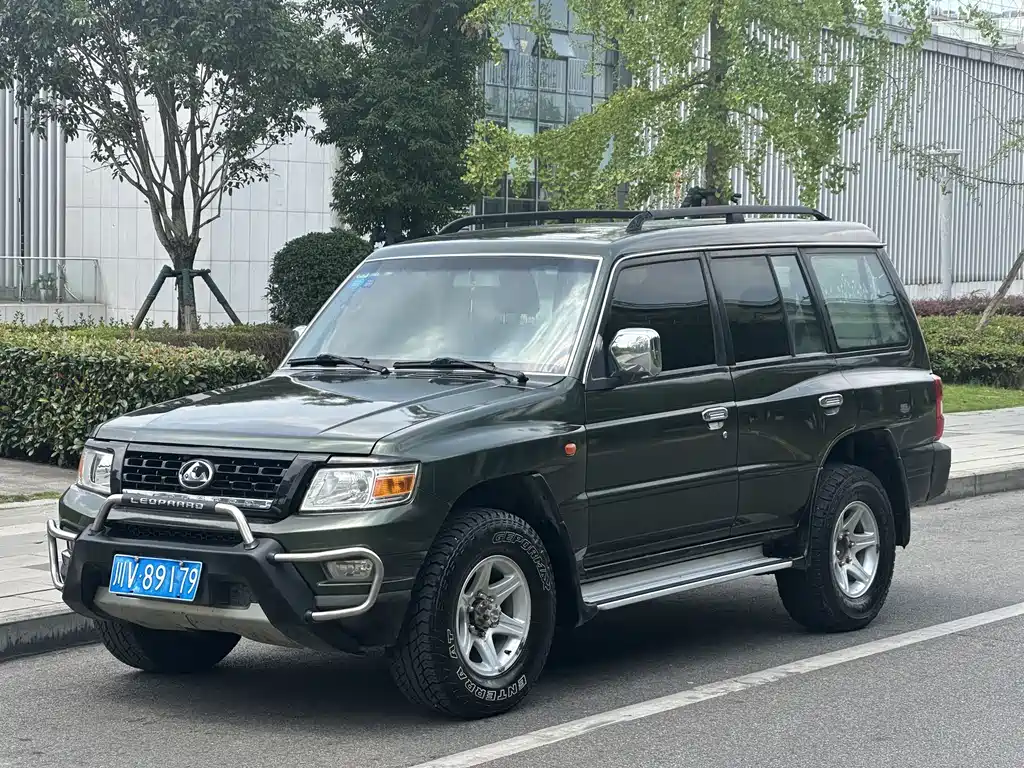 Leopaard Leopaard Q6