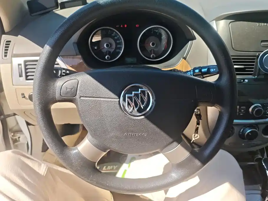 Buick Excelle — миниатюра 15