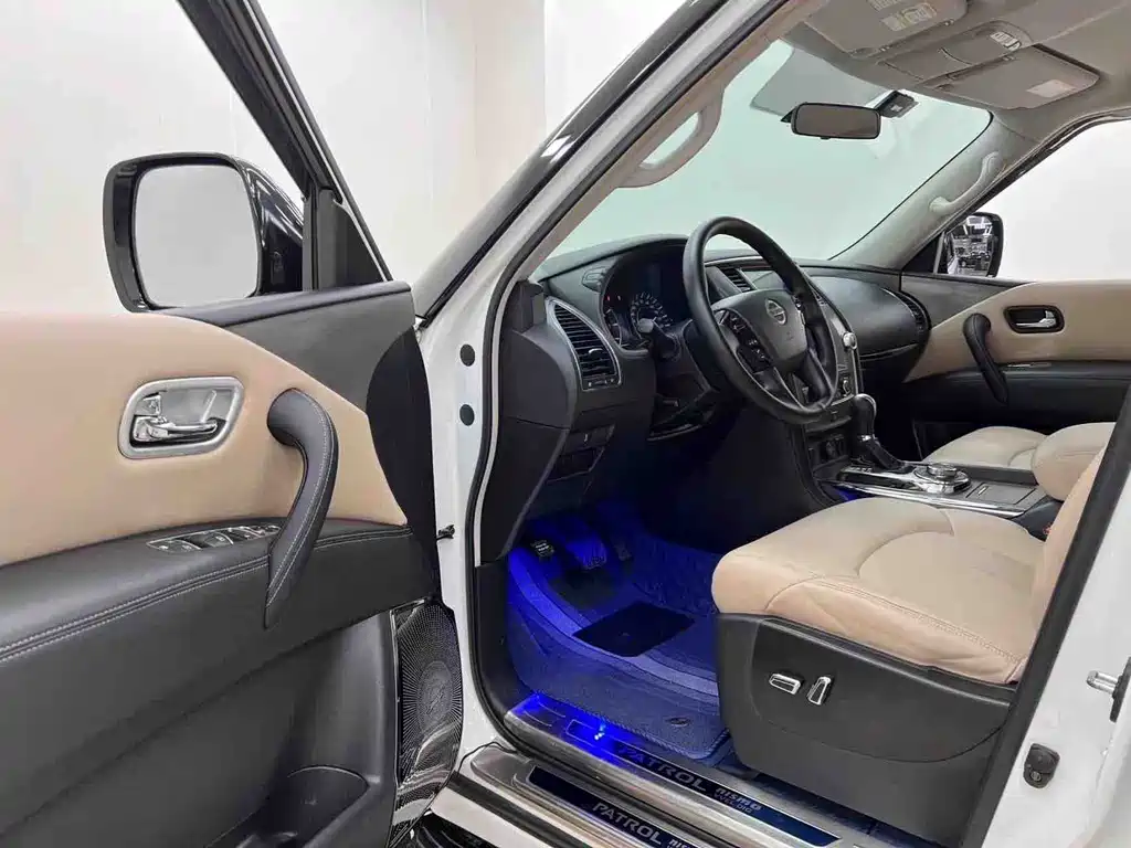Nissan Patrol — миниатюра 9