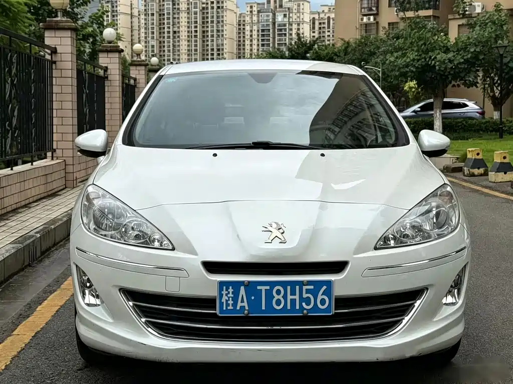 Peugeot 408 — миниатюра 2