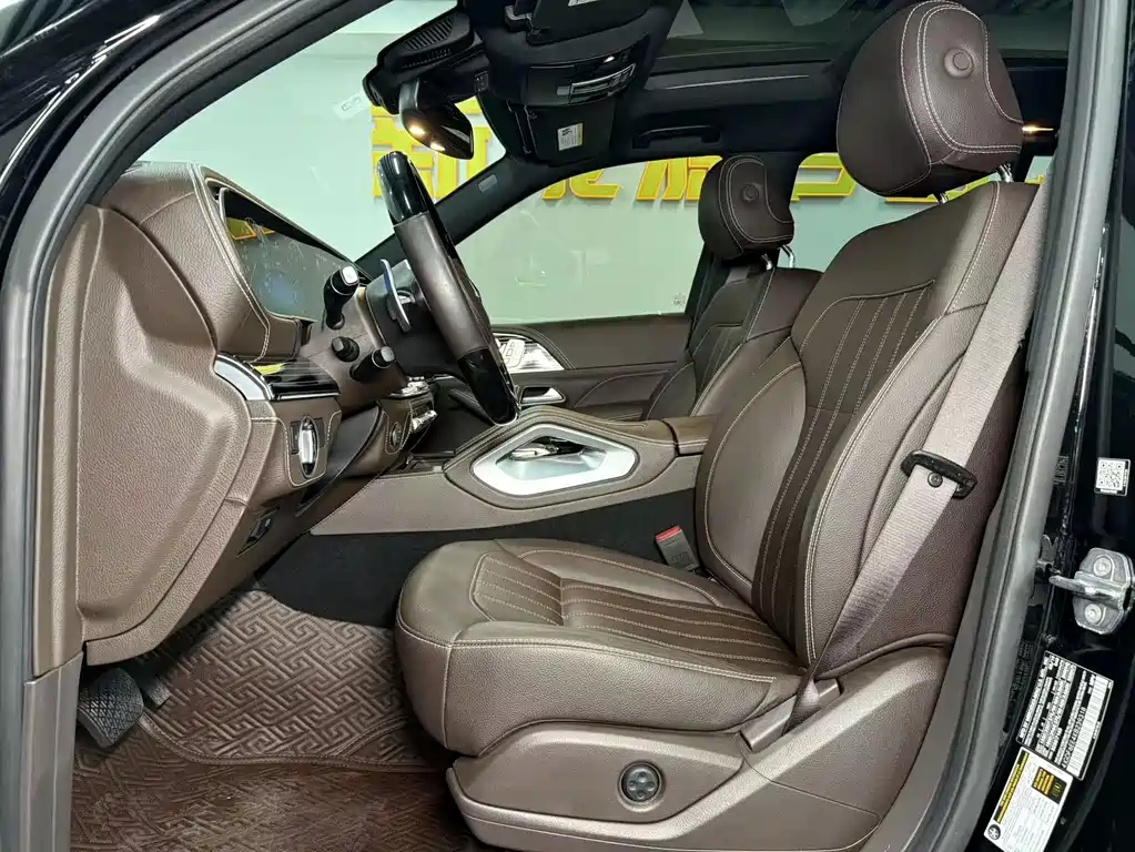 Mercedes-Benz GLS — миниатюра 9