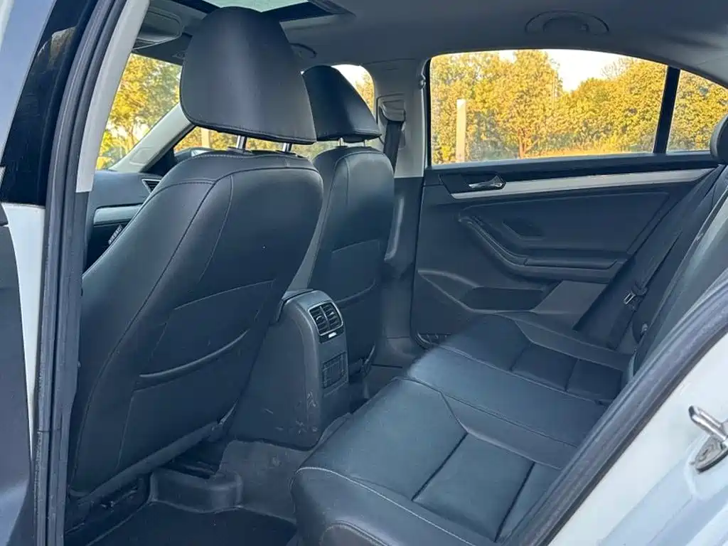 Volkswagen Sagitar — миниатюра 7