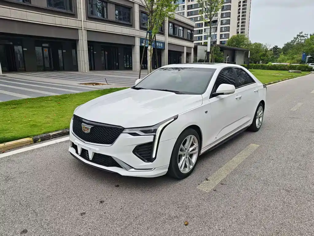 Cadillac CT4