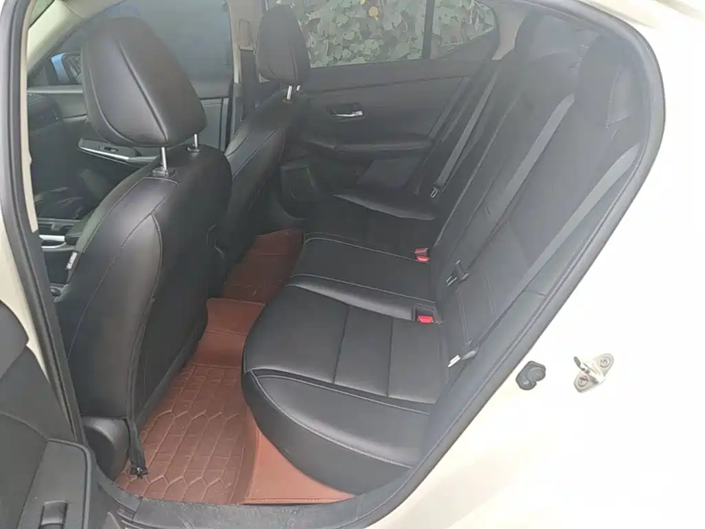 Nissan Sylphy — миниатюра 17