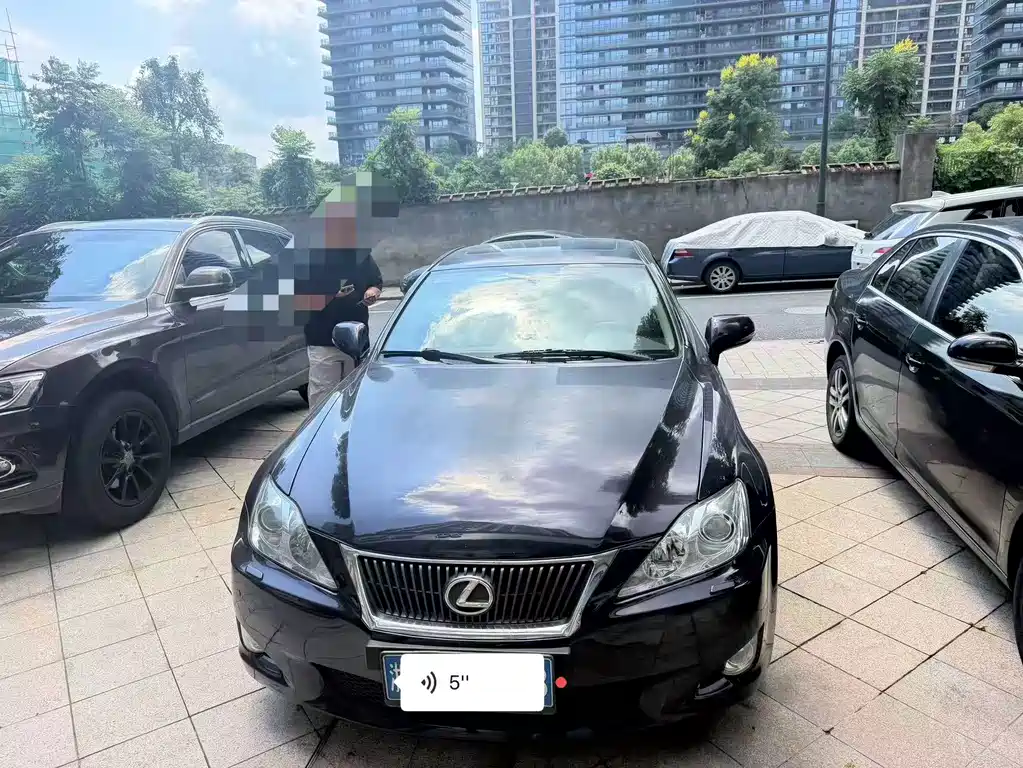 Lexus IS — миниатюра 3