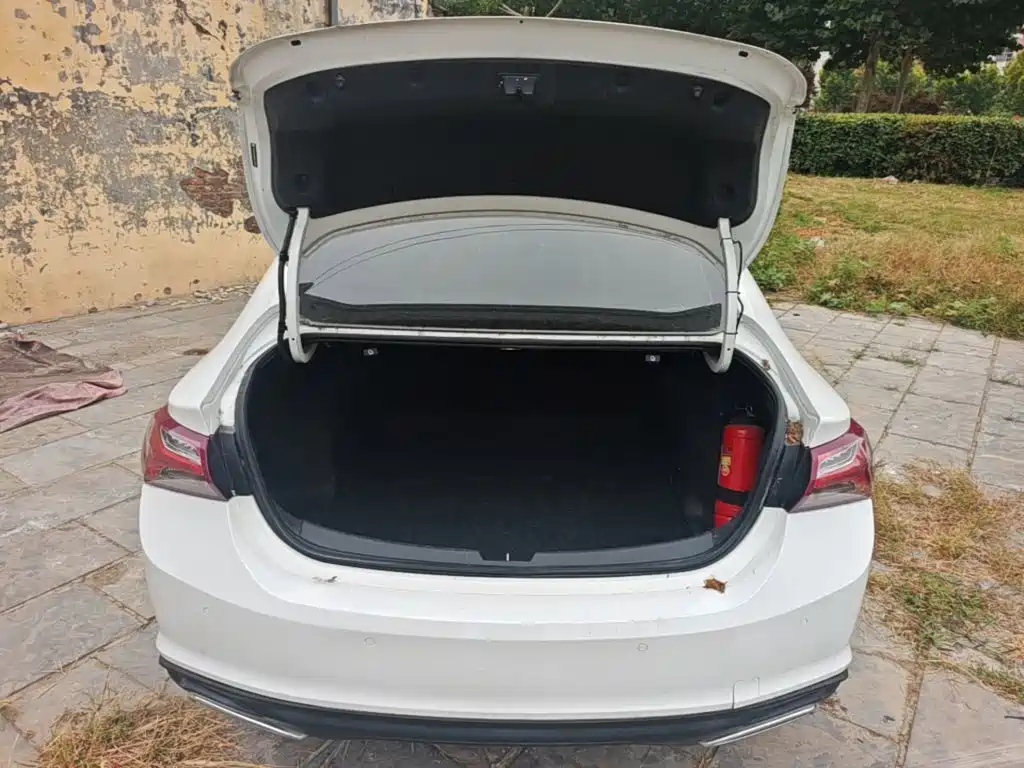 Chevrolet Malibu XL — миниатюра 19