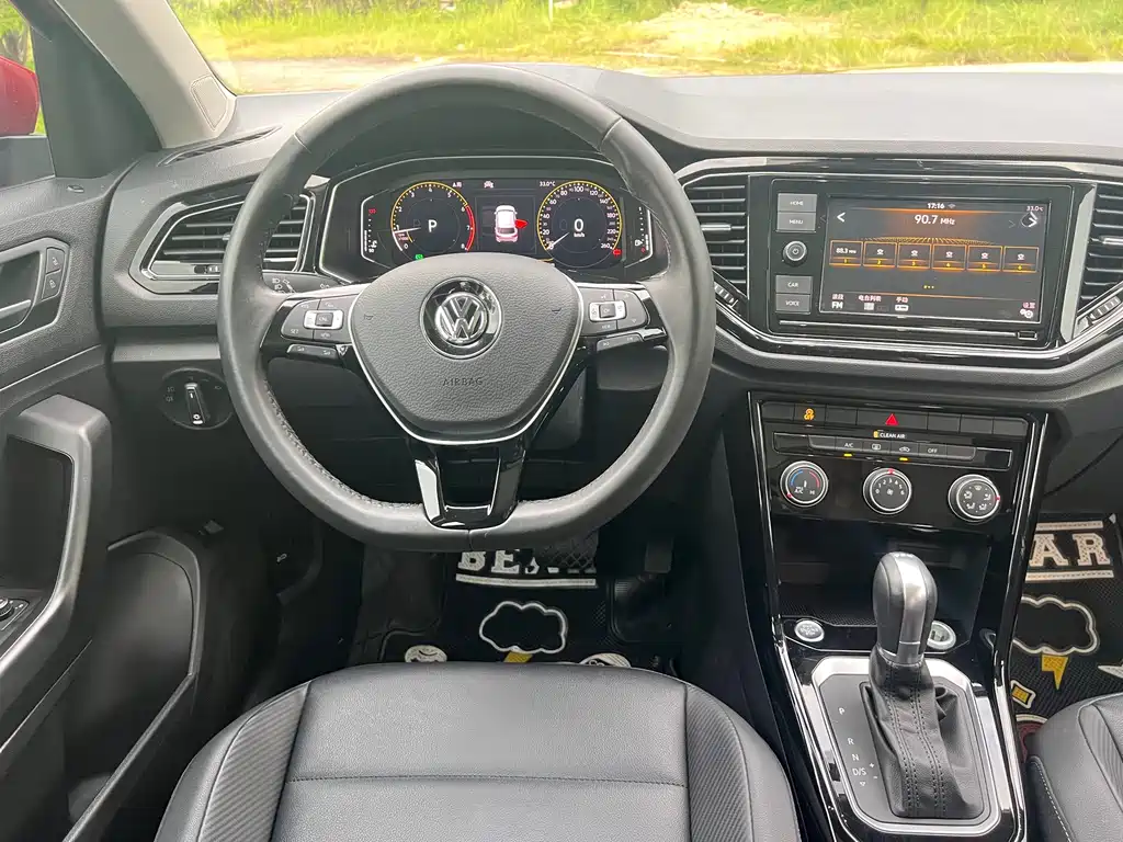 Volkswagen T-Roc — миниатюра 11